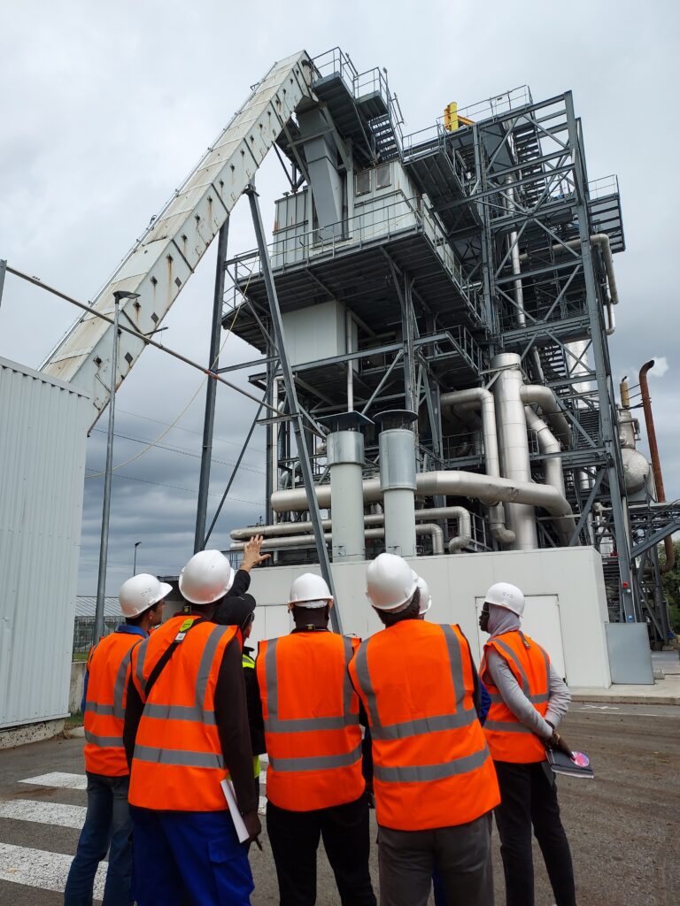 b80ff586034f8286998aa42356778cf0