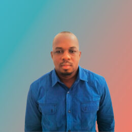 Karim Karidioula -ingénieur électrotechnique spécialisé dans les systèmes de production électrique, les équipements électriques et énergétiques